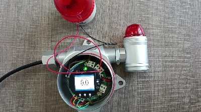  MIC-500S儀器連接外置報警燈